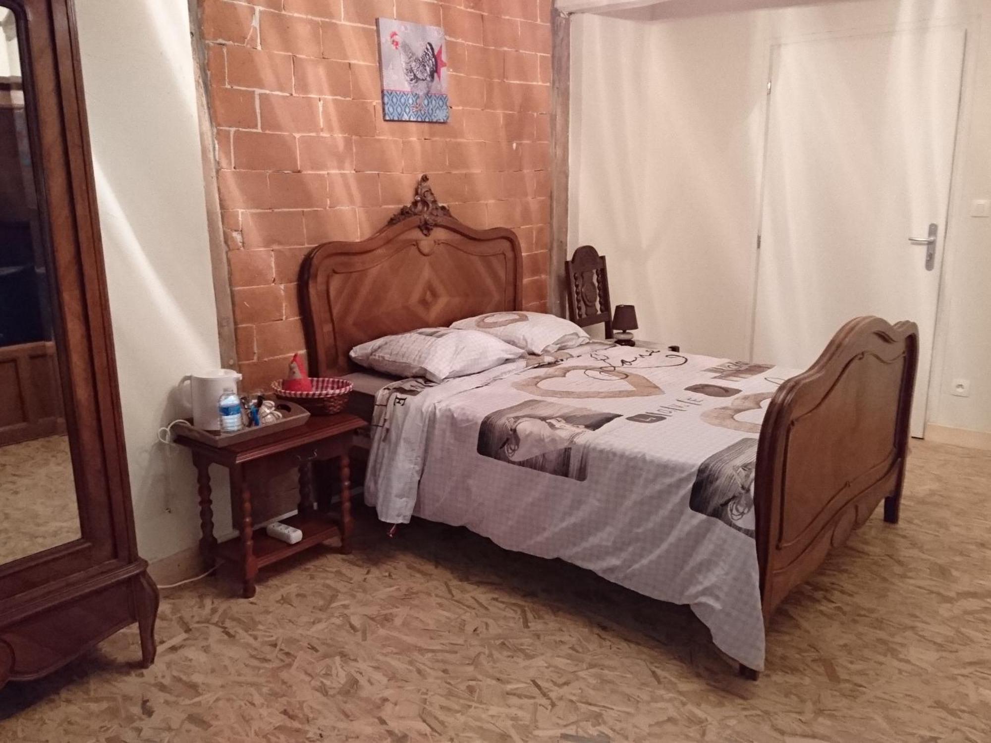 A La Poularde B&B Curciat-Dongalon Room photo