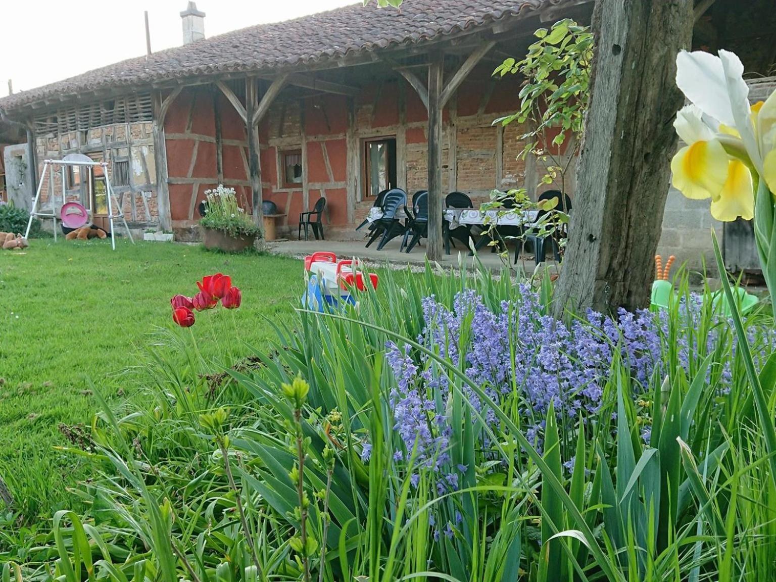 A La Poularde B&B Curciat-Dongalon Room photo