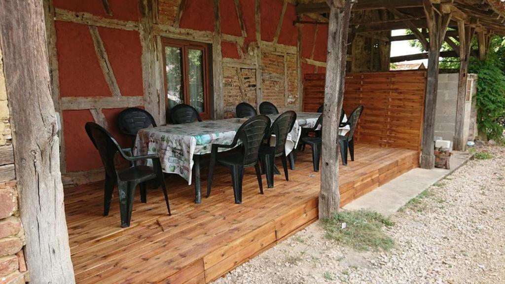 A La Poularde B&B Curciat-Dongalon Room photo