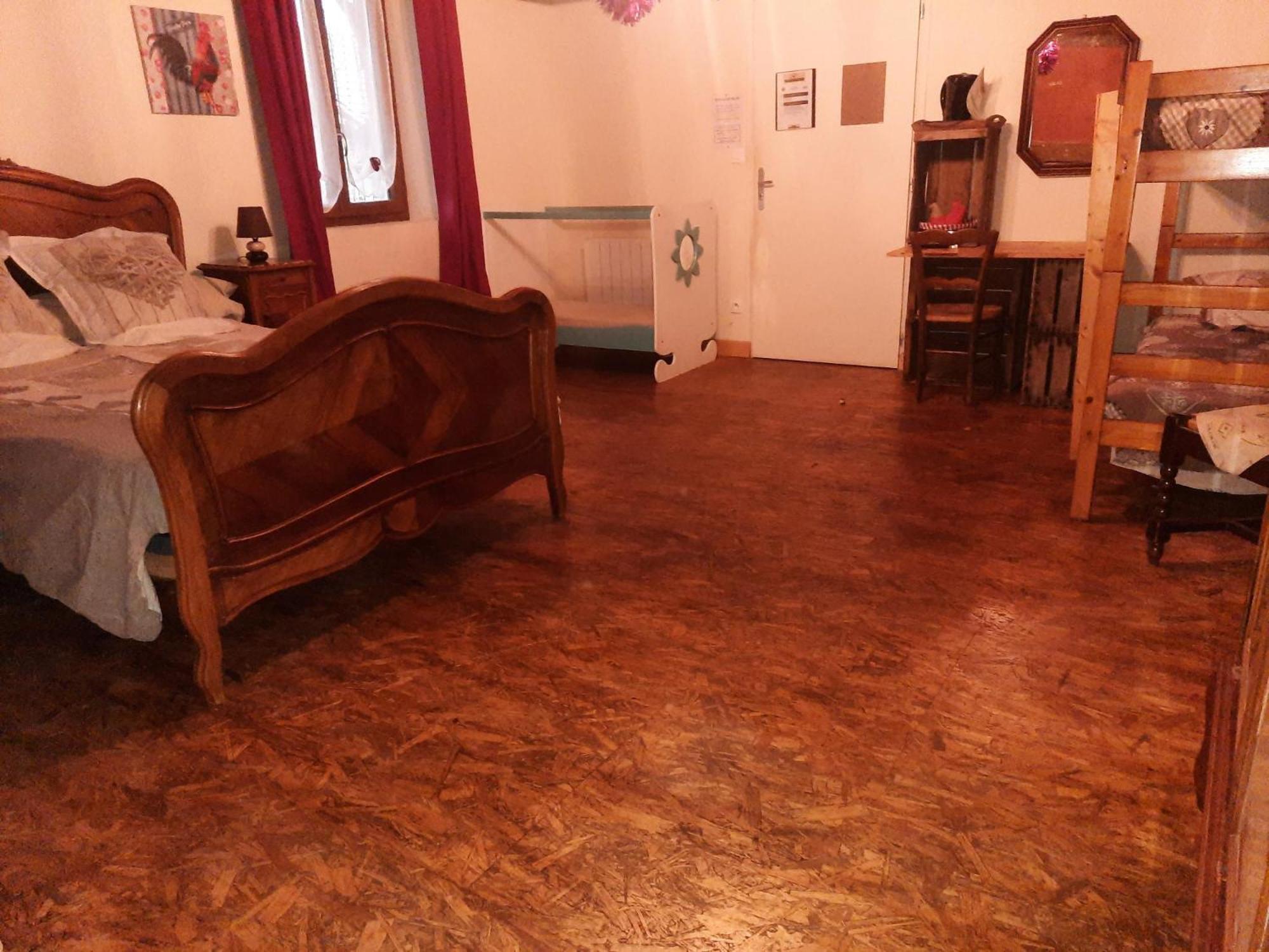 A La Poularde B&B Curciat-Dongalon Room photo